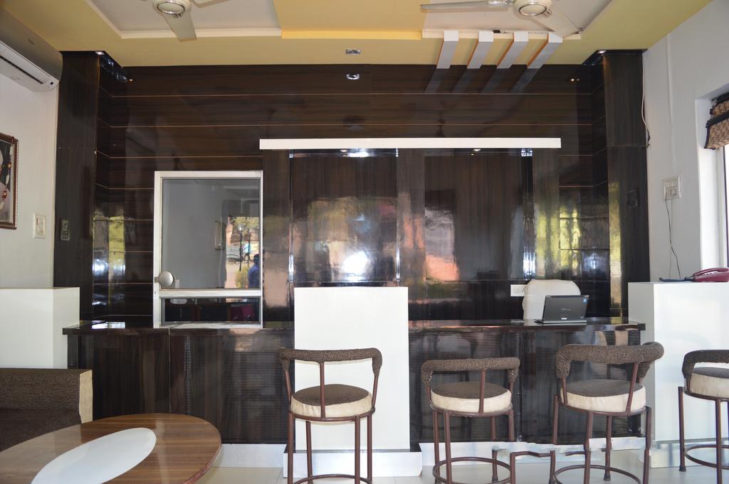Hotel Goverdhan Tourist Complex Fatehpur Sīkri المظهر الخارجي الصورة